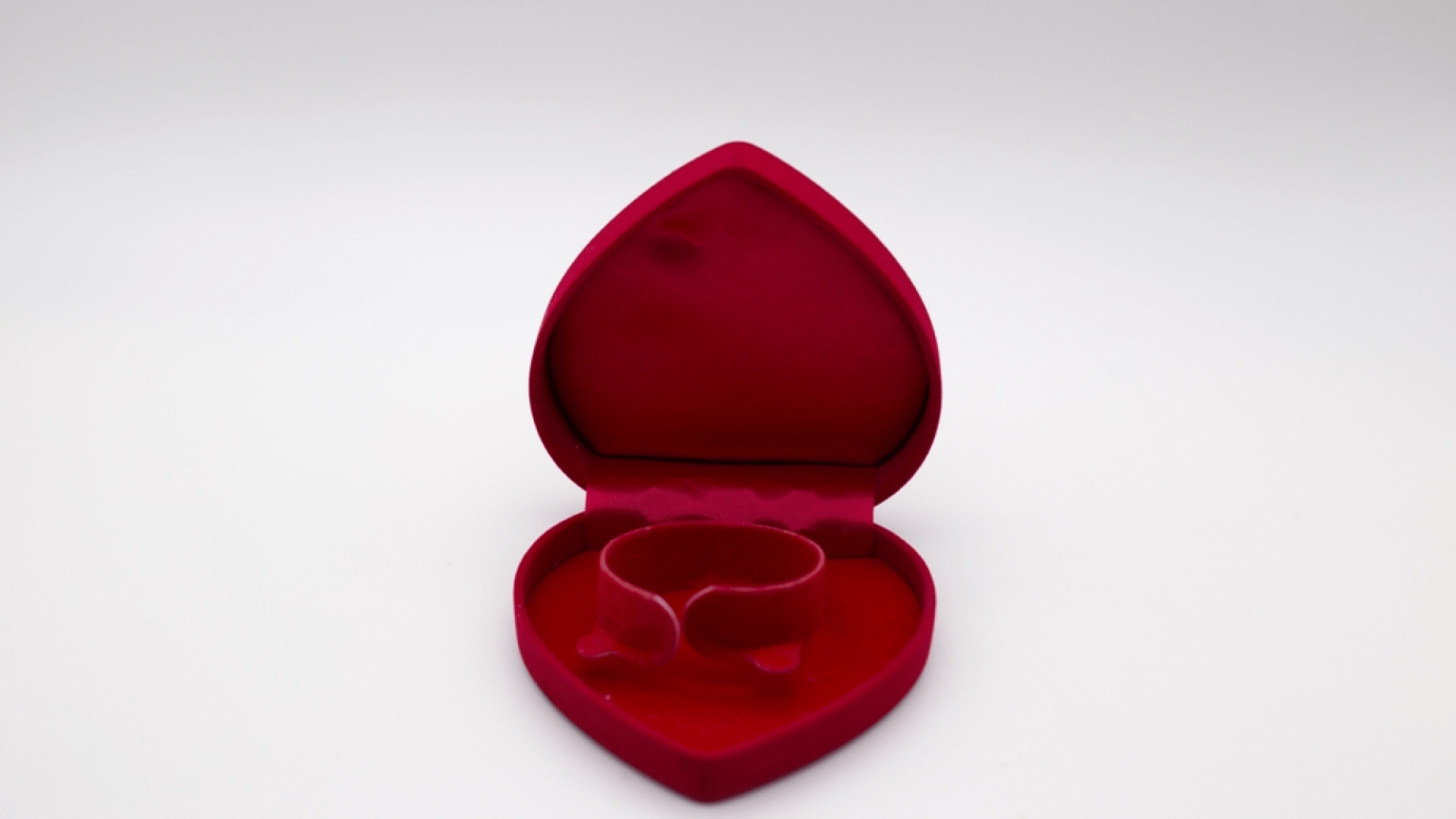 Boxart - jewellery boxes in UAE-jewelry gift boxes