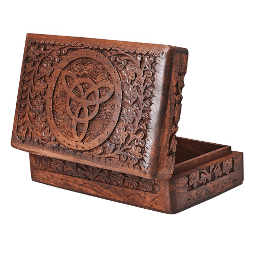 You are currently viewing High-Quality Wooden Boxes by BoxArt Dubai